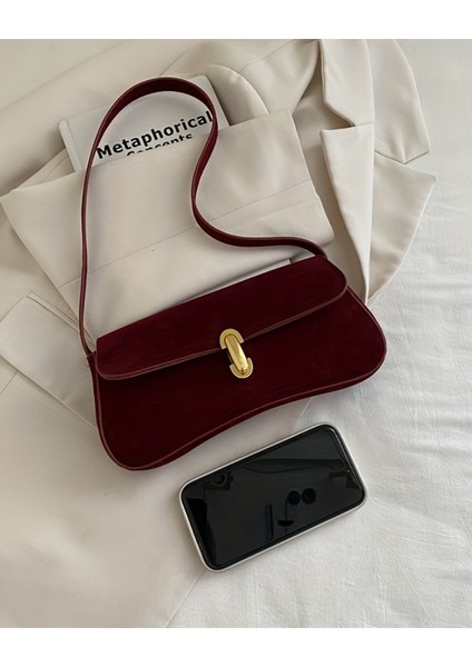 Noria Tek Omuz Askılı Süet Özel Kilit Sistemli Kadın Baget El Kol Omuz Çantası