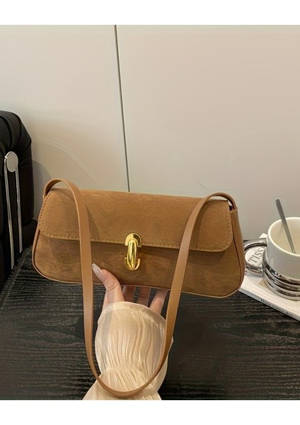 Noria Tek Omuz Askılı Süet Özel Kilit Sistemli Kadın Baget El Kol Omuz Çantası