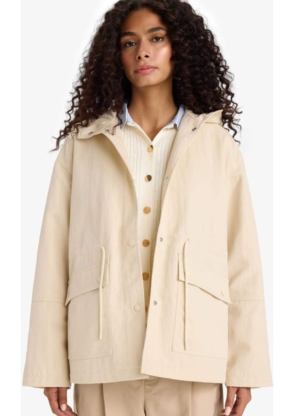 Regular Fit Kapüşonlu Çıtçıtlı Cepli Yağmurluk E8563AX25AU