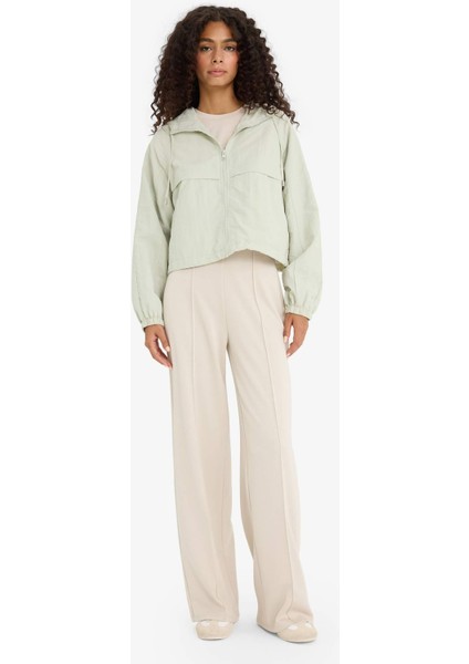 Regular Fit Kapüşonlu Fermuarlı Crop Yağmurluk E8546AX25AU