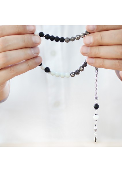 925 Ayar Gümüş Püskül Küre Kesim Isme Özel Siyah Beyaz Jade Oniks Doğaltaş Taraftar Tesbih modelleri