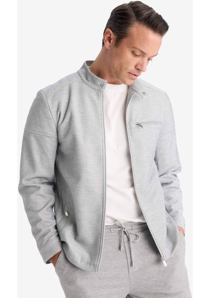 Slim Fit Dar Kesim Dik Yaka Astarlı Fermuarlı Cepli Mevsimlik Baharlık Mont