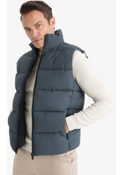 Su İtici Slim Fit Dar Kesim Dik Yaka Astarlı Fermuarlı Cepli Mevsimlik Baharlık Şişme Yelek C5630AX25AU