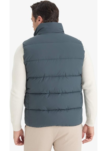 Su İtici Slim Fit Dar Kesim Dik Yaka Astarlı Fermuarlı Cepli Mevsimlik Baharlık Şişme Yelek C5630AX25AU