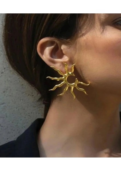 Güneş Model Gold Renkli Küpe