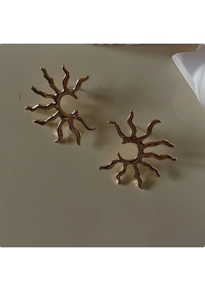Güneş Model Gold Renkli Küpe fiyatları