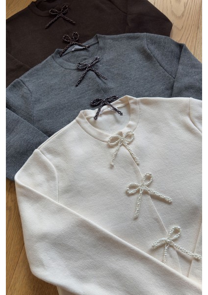 Inci Fiyonklu Tasarım Hırka- Ekru fırsatları