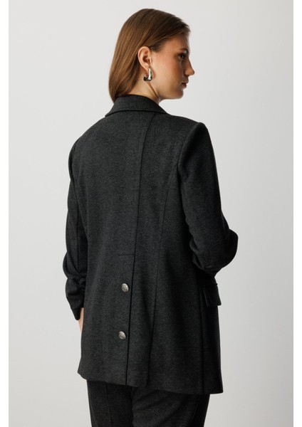 Kadın Büyük Beden Kolu Büzgülü Kapak Cepli Ceket 5587 Antrasit fırsatları