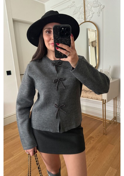 Inci Fiyonklu Tasarım Hırka- Gri