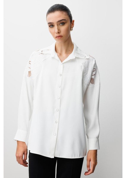Moda Ilgi Kadın Nakış Detaylı Oversize Gömlek 0095 Ekru