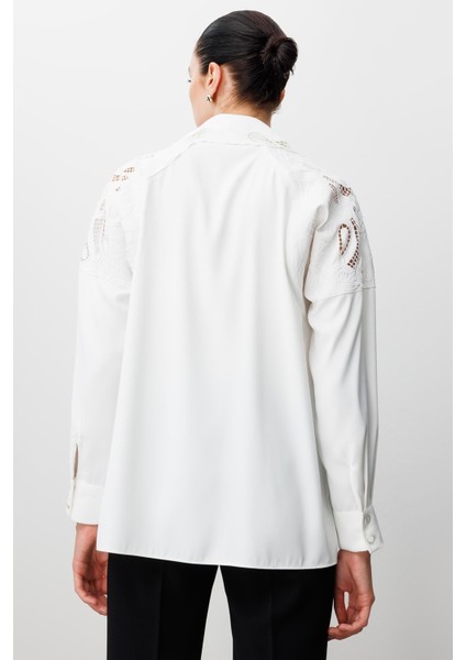 Moda Ilgi Kadın Nakış Detaylı Oversize Gömlek 0095 Ekru fırsatları