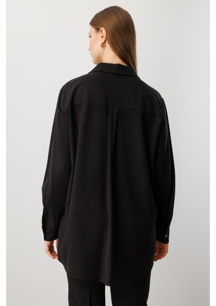 Kadın Büyük Beden Cebi Taş Işlemeli Gömlek 3561 Siyah fırsatları