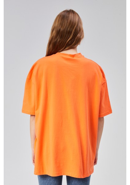 Kadın Bisiklet Yaka Baskılı Kısa Kollu Oversize Tişört