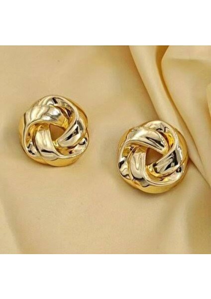 Gold Renkli Detaylı Halka Model Küpe fiyatları