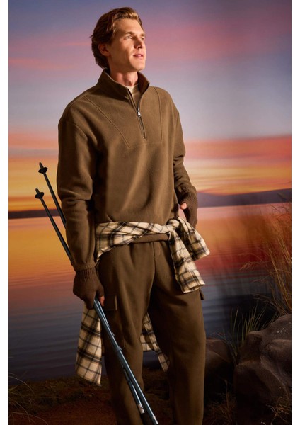 Boxy Fit Dik Yaka Yarım Fermuarlı Polar Sweatshirt E8632AX25WN