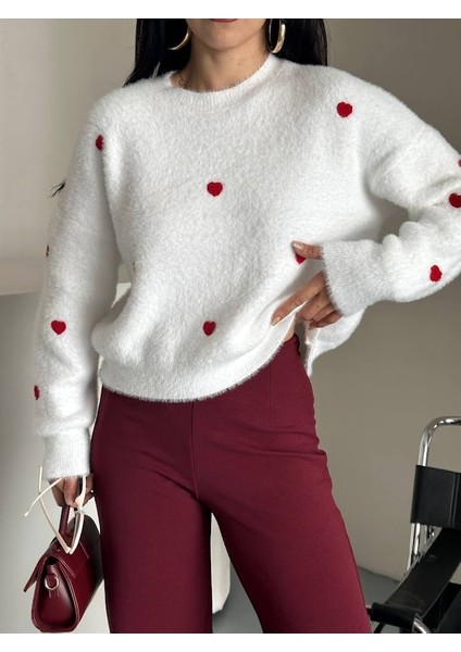 Kalp Nakışlı Yumoş Midi Boy Kazak