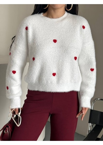 Kalp Nakışlı Yumoş Midi Boy Kazak modelleri