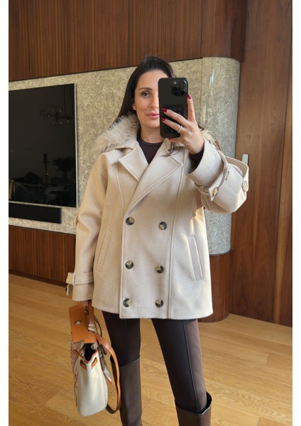 Yakası Kürklü Kaşe Kaban- Bej modelleri