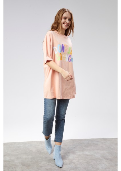 Kadın Bisiklet Yaka Baskılı Kısa Kollu Oversize Tişört modelleri