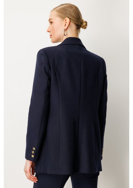 Kadın Önü Armalı Kapak Cepli Kaşe Ceket 5071 Lacivert fırsatları