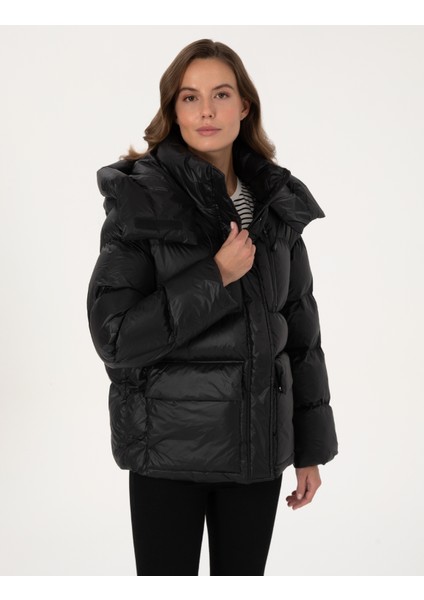 Kadın Siyah Oversize Mont 50309064-VR046