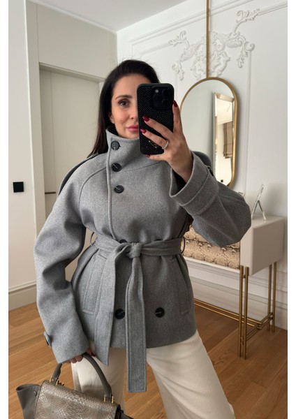 Dik Yaka Düğmeli Kuşaklı Kaşe Ceket- Gri