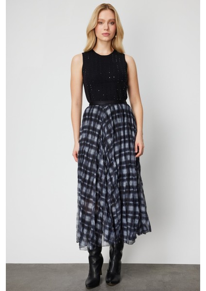 Kadın Ekoseli Pileli Maxi Boy Etek 60214 Siyah