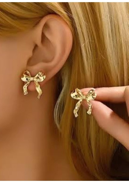 Gold Renkli Fiyonk Detaylı Küpe fiyatları