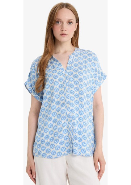 Regular Fit Apaş Yaka Desenli Kısa Kollu Gömlek