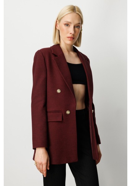 Kadın Önü Armalı Kapak Cepli Kaşe Ceket 5071 Bordo fiyatları