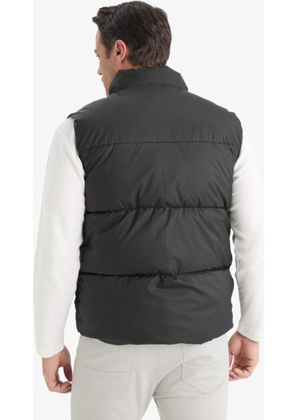 Su İtici Regular Fit Dik Yaka Fermuarlı İç Cepli Mevsimlik Şişme Yelek C5818AX25AU