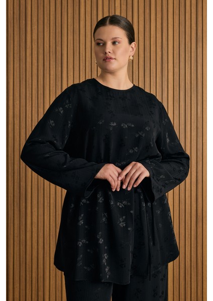 Çicek Jakar Desenli Beli Bağlamalı Tunik