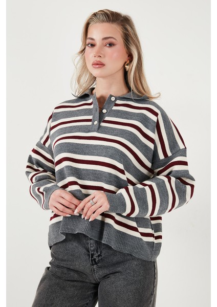 Çizgili Oversize Fit Düğmeli Polo Yaka Kazak Bayan Polo Yaka Kazak 4615259 modelleri