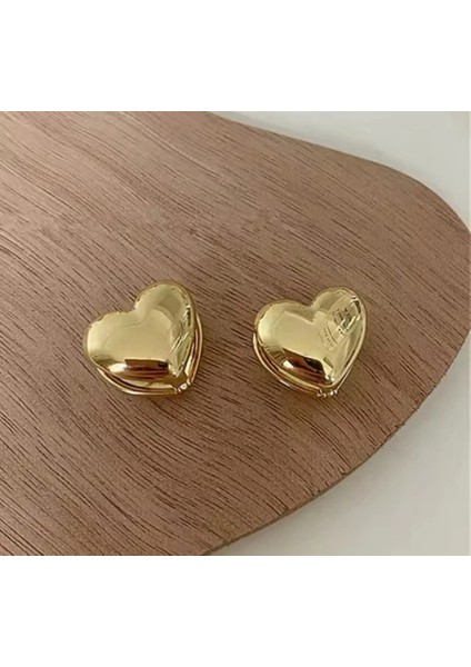 Kalp Detay Gold Küpe
