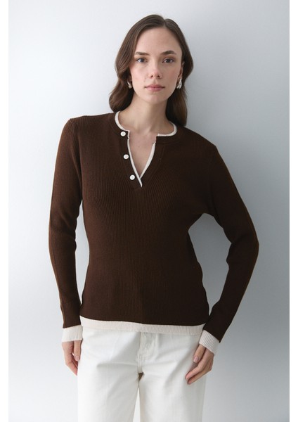 Koyu Tarçın - Krem 2 Patlı Düğmeli Kazak - 251023