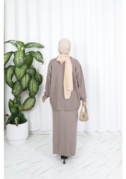 Cep Detay Etekli Triko Takım