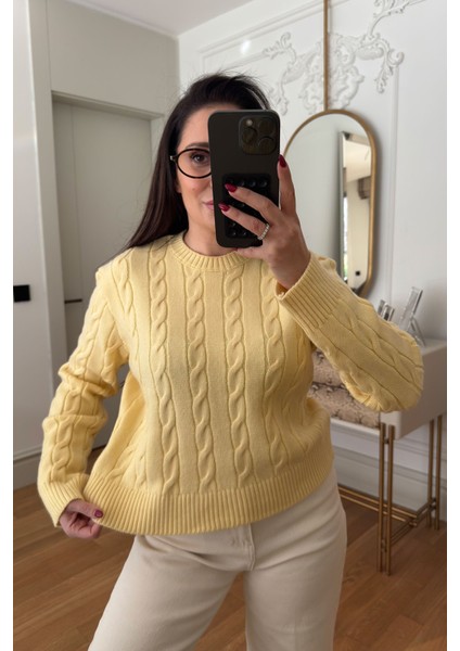 Saç Örgü Detaylı Tasarım Kazak- Sarı