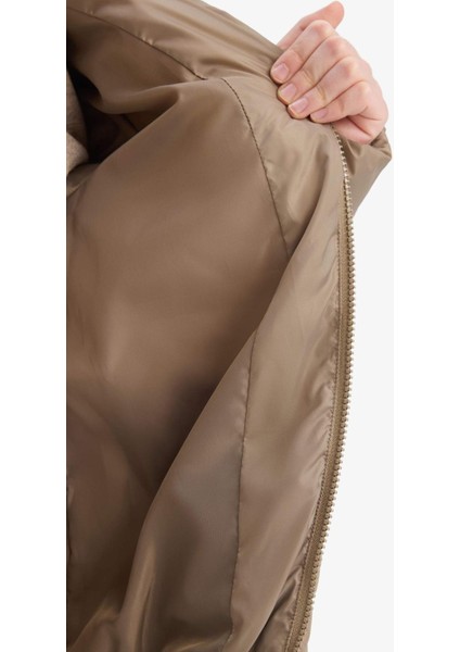 Erkek Çocuk Su Geçirmez Kapüşonlu Fermuarlı Şişme Mont A1875A825AU