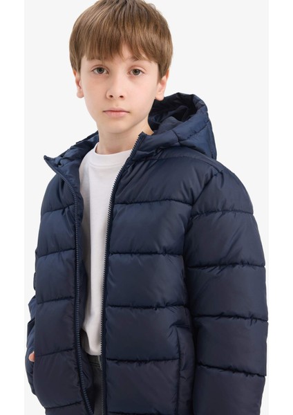 Erkek Çocuk Su Geçirmez Kapüşonlu Fermuarlı Şişme Mont A1875A825AU