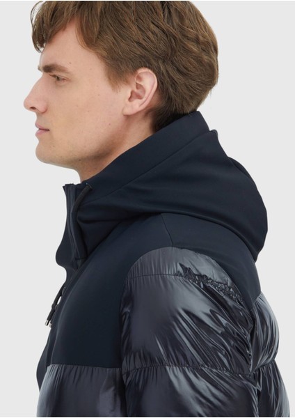 Siyah Regular Fit Kapüşonlu Casual Dokuma Kaban fırsatları