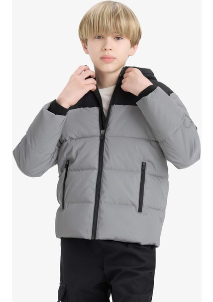 Erkek Çocuk Su Geçirmez Kapüşonlu Polar Astarlı Mont E9348A825WN