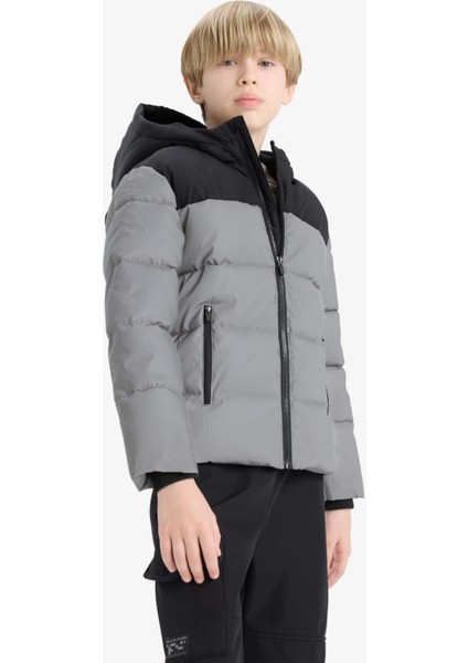 Erkek Çocuk Su Geçirmez Kapüşonlu Polar Astarlı Mont E9348A825WN