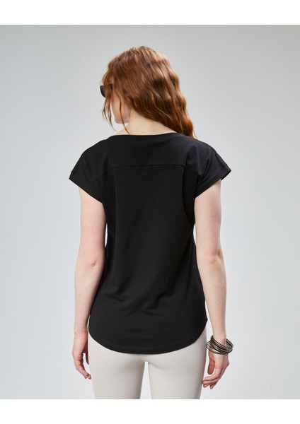 Kadın V Yaka Kısa Kol Düz Basic Tişört