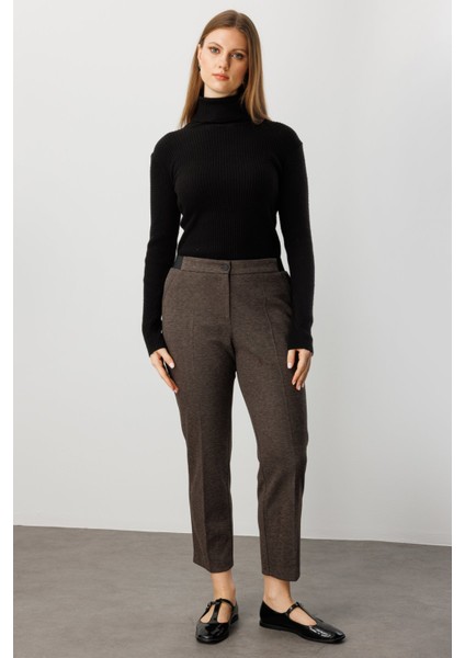 Beli Kalın Lastikli Dar Paça Pantolon 1019-26K
