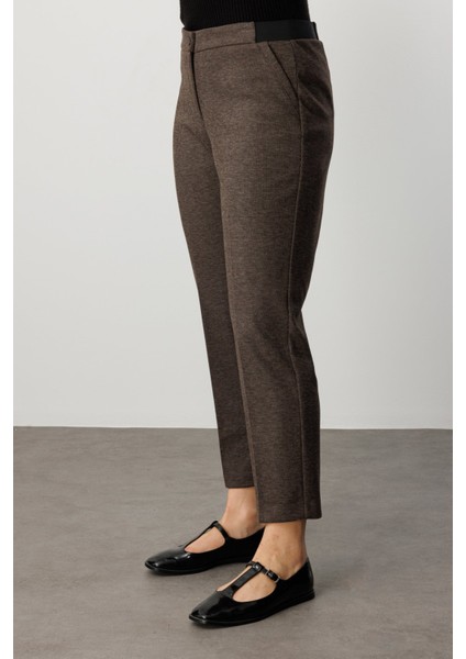 Beli Kalın Lastikli Dar Paça Pantolon 1019-26K fırsatları