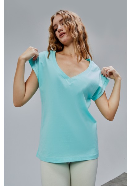 Kadın V Yaka Kısa Kol Düz Basic Tişört fırsatları