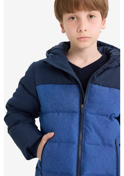 Erkek Çocuk Su Geçirmez Kapüşonlu Fermuarlı Şişme Mont