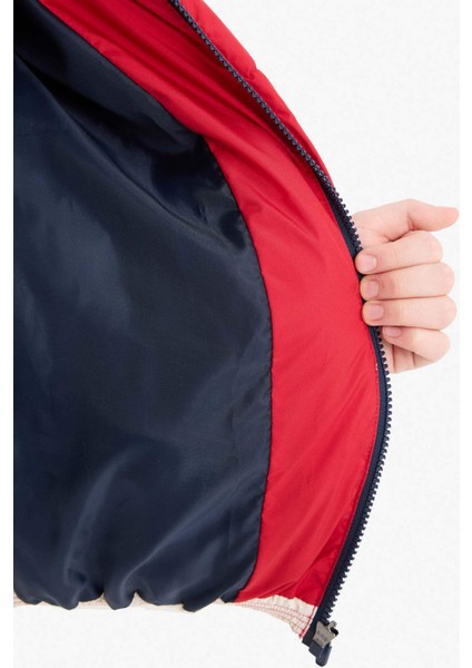 Erkek Çocuk Su Geçirmez Kapüşonlu Fermuarlı Şişme Mont E9021A825WN