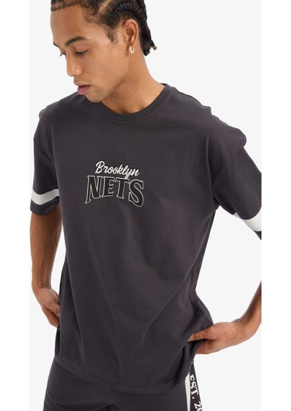 NBA Brooklyn Nets Oversize Geniş Kalıp Bisiklet Yaka Sırt Baskılı Kısa Kollu Tişört E2183AX25SM