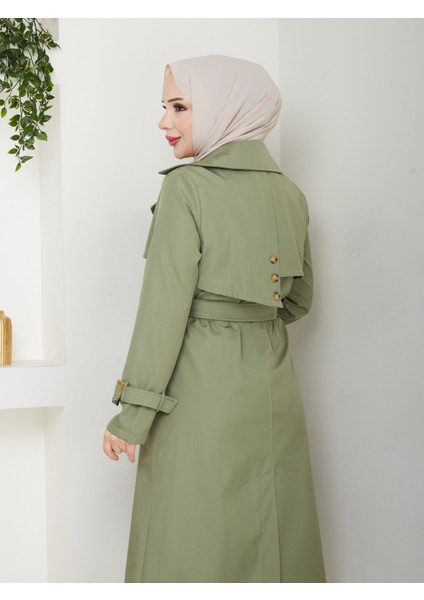 Kadın Yeşil Arkası Düğmeli Trençkot